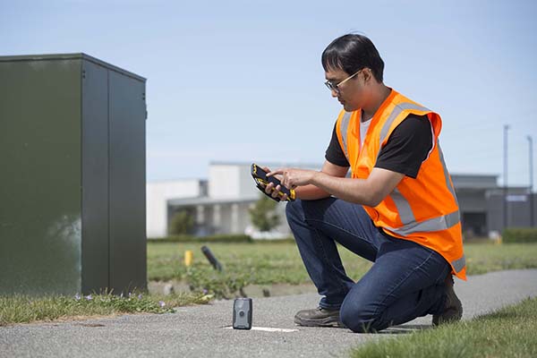 The Trimble R1 receiver will be accessible with TDC's Freeance software. (Photo: Trimble)