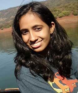 Headshot: Swamini Kulkarni