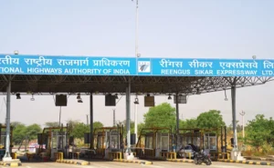 Photo: Getty Images / Toll Booth / Shimbuistock