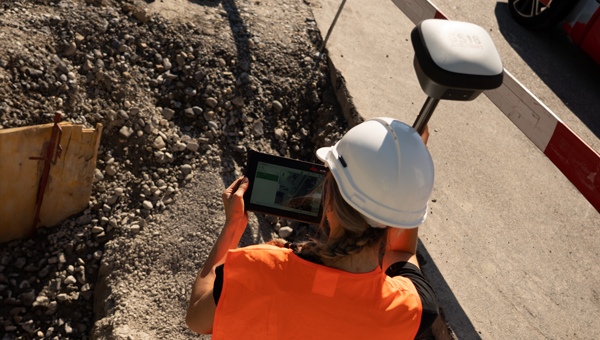 The integration of inertial sensors, imaging and GNSS, combined with continuous advances in GNSS signal processing and algorithms, enables improved efficiency and reliability. Shown here is the Leica GS18 I GNSS RTK rover with visual positioning. (Credit: Leica Geosystems)